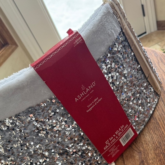 Ashland Glittering Silver Tree Collar NEW - Picture 2 of 5